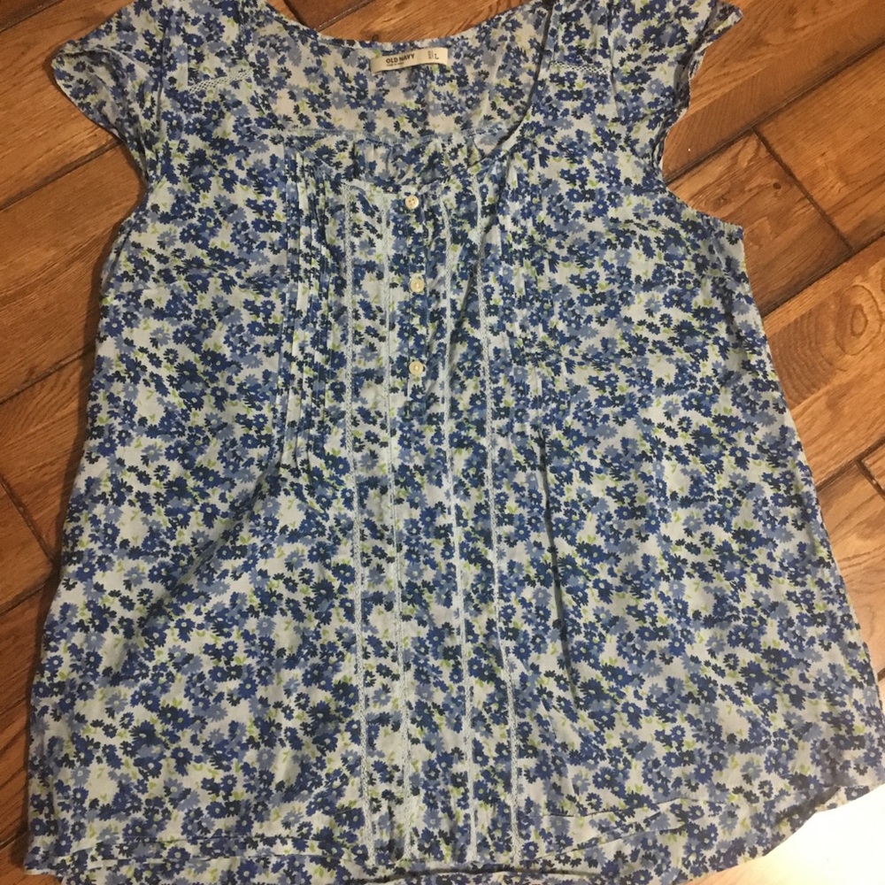 Old Navy blue floral top size large
